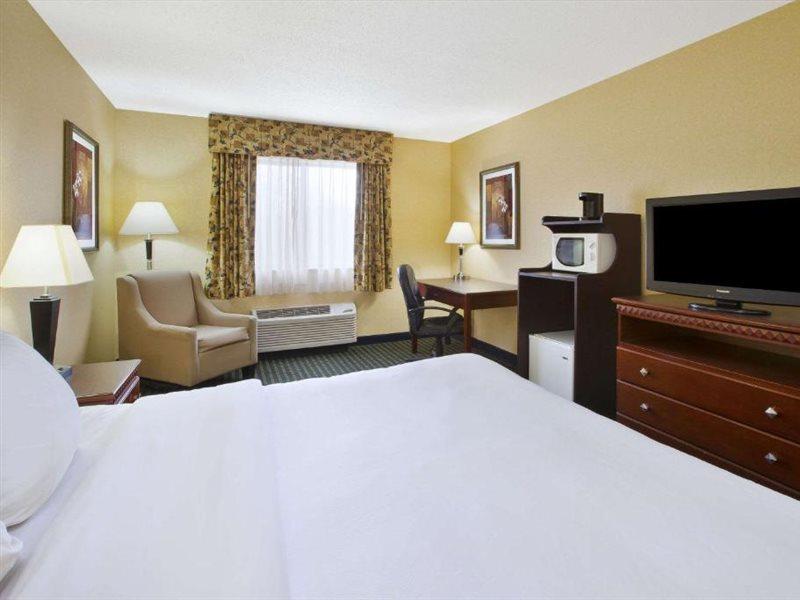 Quality Inn Marshall Near I-69 Eksteriør billede